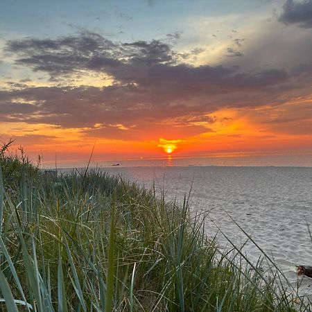 Apartamenty Pod Sosnami Sarbinowo Esterno foto