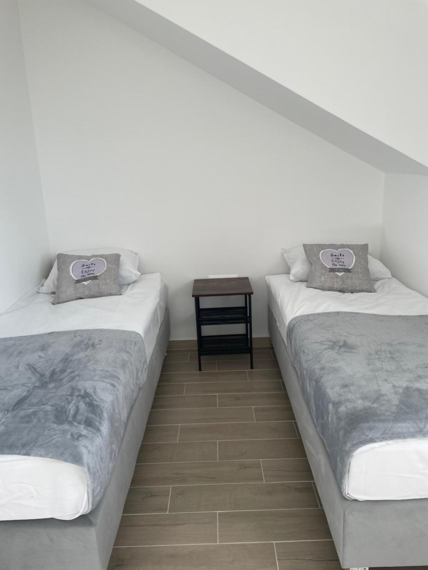 Apartamenty Pod Sosnami Sarbinowo Esterno foto